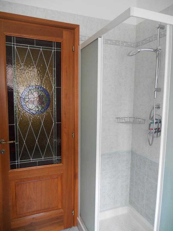 Beb Villa Aurora 카르마뇰라 외부 사진